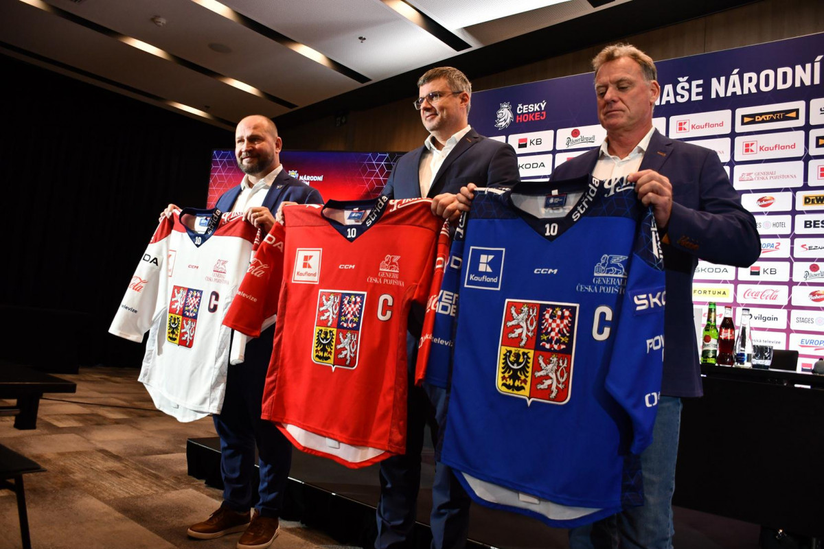 V nominaci českých hokejistů je mezi nejmenším a největším výškový rozdíl 28 centimetrů V nominaci českých hokejistů je mezi nejmenším a největším výškový rozdíl 28 centimetrů